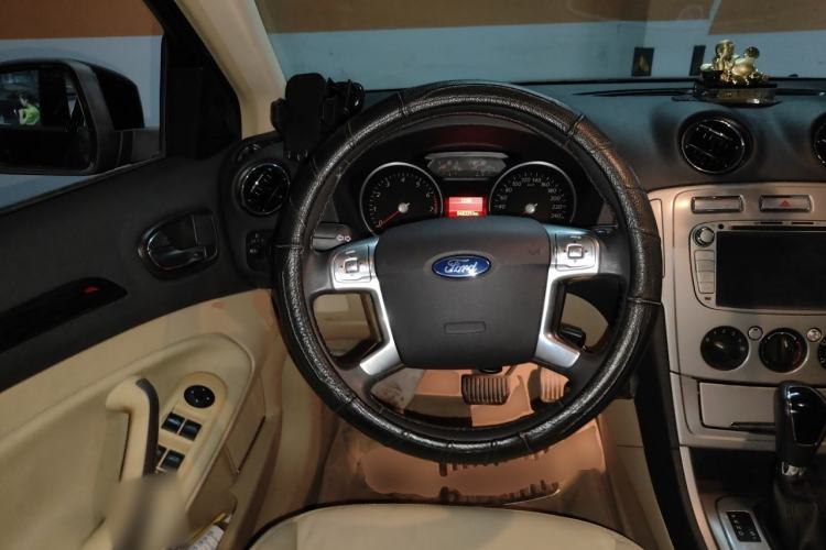 Used Ford Mondeo 2007 2.3L Fashion Edition Steering Wheel