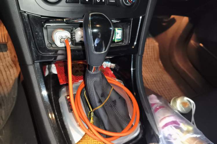 Used Ford Mondeo 2007 2.3L Luxury Model Gear Lever