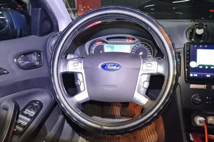 Used Ford Mondeo 2007 2.3L Luxury Model Steering Wheel