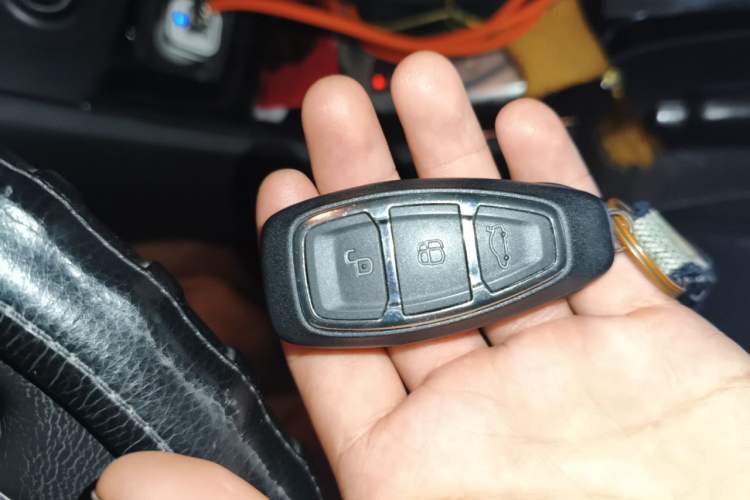 Used Ford Mondeo 2007 2.3L Luxury Model Vehicle Key