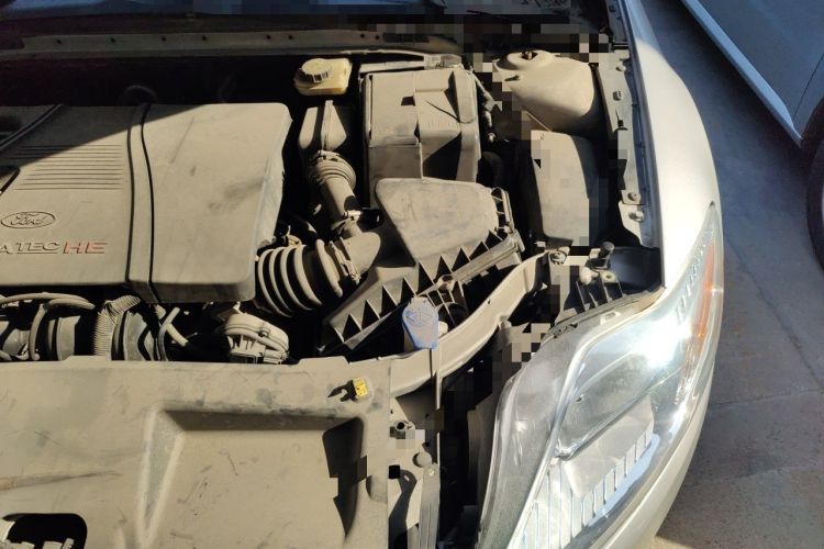 Used Ford Mondeo 2007 2.3L Luxury Model Engine Bay Left