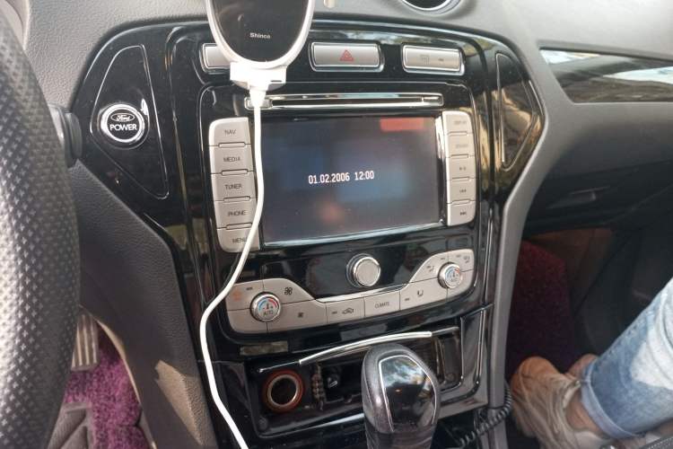 Used Ford Mondeo 2008 2.3L Ultimate Edition Audio And AC Panel