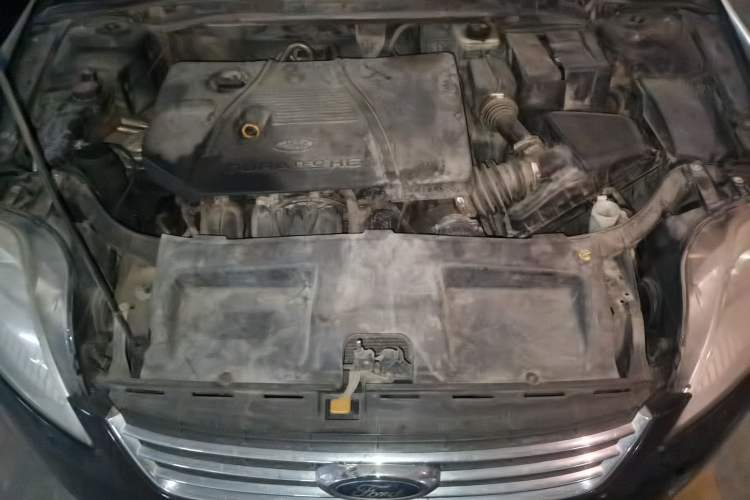 Used Ford Mondeo 2008 2.3L Ultimate Edition Engine Bay