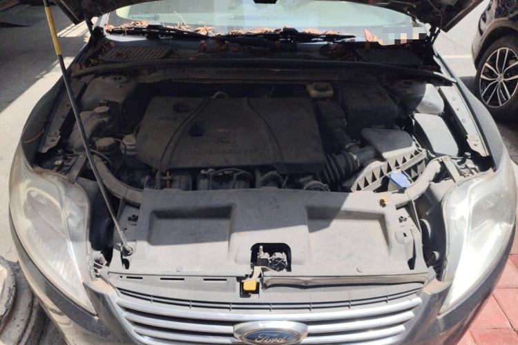 Used Ford Mondeo 2008 2.3L Ultimate Edition Engine Bay