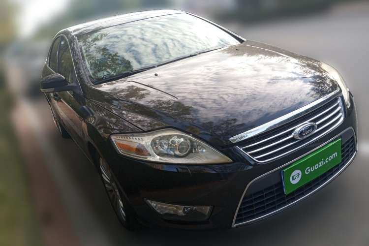 Used Ford Mondeo 2008 2.3L Ultimate Edition Front Right 45 Deg