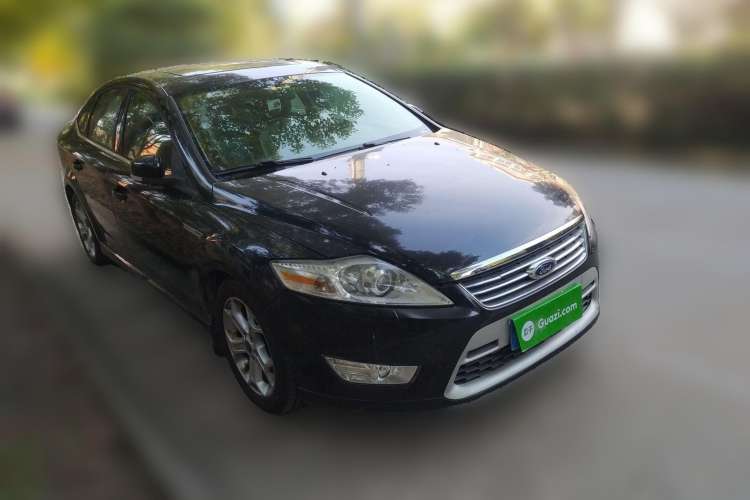 Used Ford Mondeo 2008 2.3L Luxury Sport Navigation Edition Front Right 45 Deg