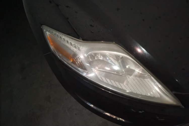Used Ford Mondeo 2008 2.3L Ultimate Edition Right Front Headlight