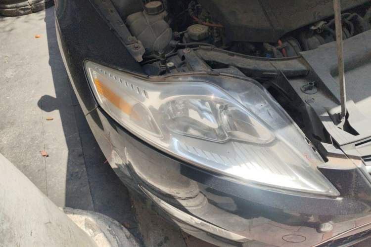 Used Ford Mondeo 2008 2.3L Ultimate Edition Right Front Headlight
