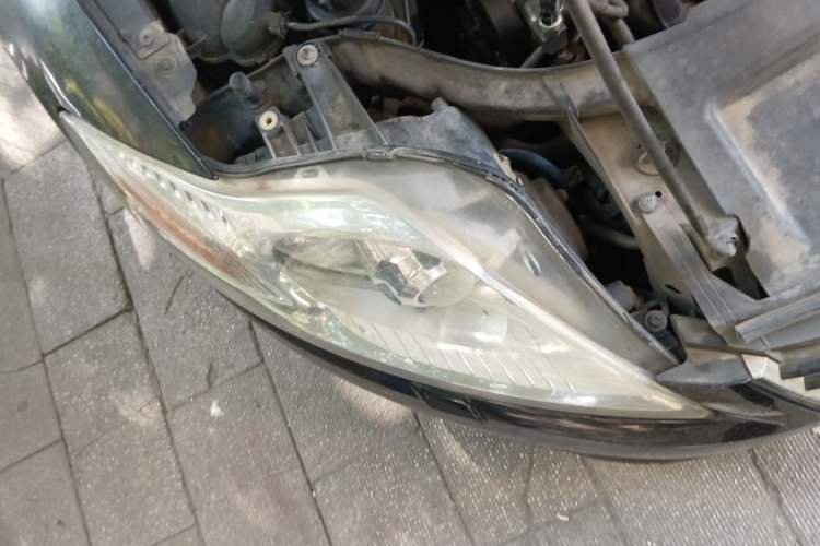 Used Ford Mondeo 2008 2.3L Luxury Sport Navigation Edition Right Front Headlight