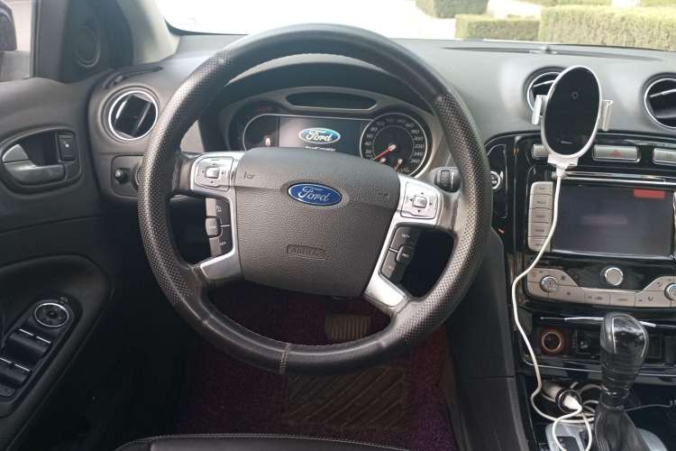Used Ford Mondeo 2008 2.3L Ultimate Edition Steering Wheel
