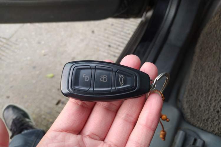 Used Ford Mondeo 2008 2.3L Luxury Sport Navigation Edition Vehicle Key