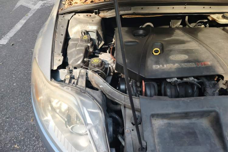 Used Ford Mondeo 2008 2.3L Luxury Sport Navigation Edition Engine Bay Right