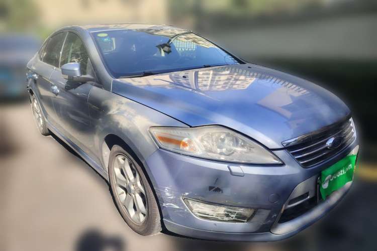 Used Ford Mondeo 2008 2.3L Luxury Sport Navigation Edition Front Right 45 Deg