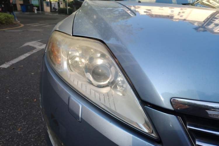 Used Ford Mondeo 2008 2.3L Luxury Sport Navigation Edition Right Front Headlight