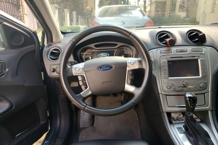 Used Ford Mondeo 2008 2.3L Luxury Sport Navigation Edition Steering Wheel