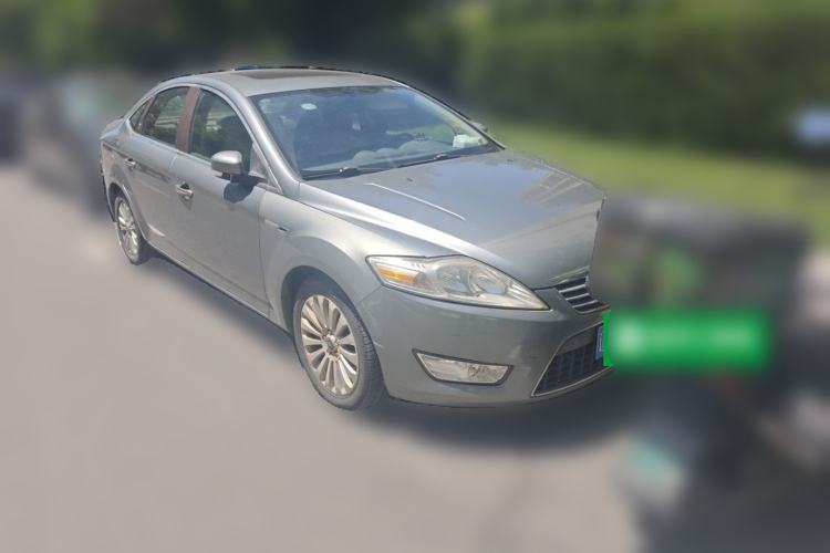 Used Ford Mondeo 2008 2.3L Ultimate Edition Front Right 45 Deg