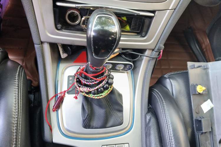 Used Ford Mondeo 2008 2.3L Luxury Sport Navigation Edition Gear Lever