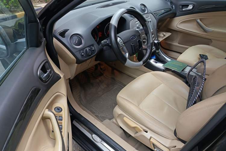 Used Ford Mondeo 2010 2.3L Fashion Edition Driver Seat