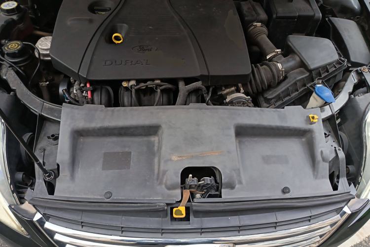 Used Ford Mondeo 2010 2.3L Fashion Edition Engine Bay