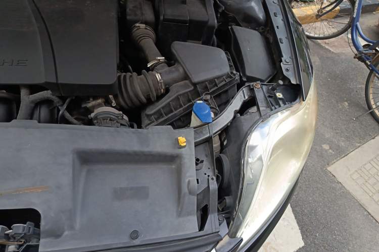 Used Ford Mondeo 2010 2.3L Fashion Edition Engine Bay Left