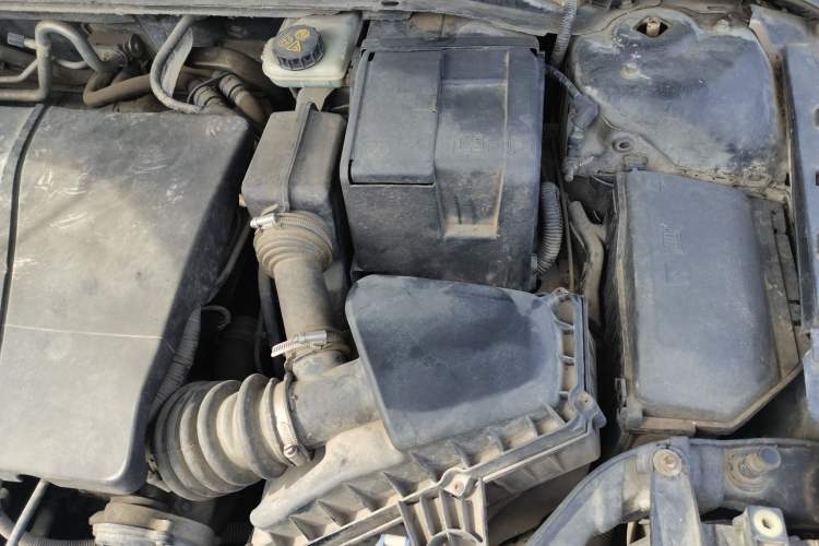 Used Ford Mondeo 2010 2.0L Comfort Version Engine Bay Left