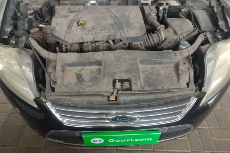 Used Ford Mondeo 2010 2.3L Luxury Version Engine Bay