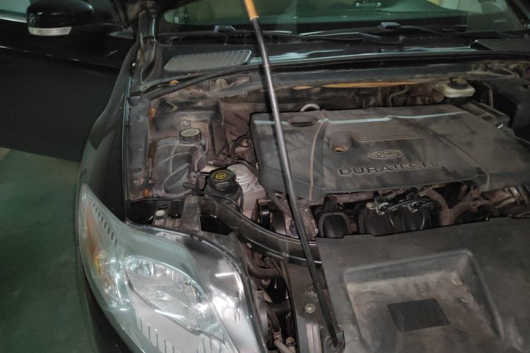Used Ford Mondeo 2010 2.3L Fashion Edition Engine Bay Right