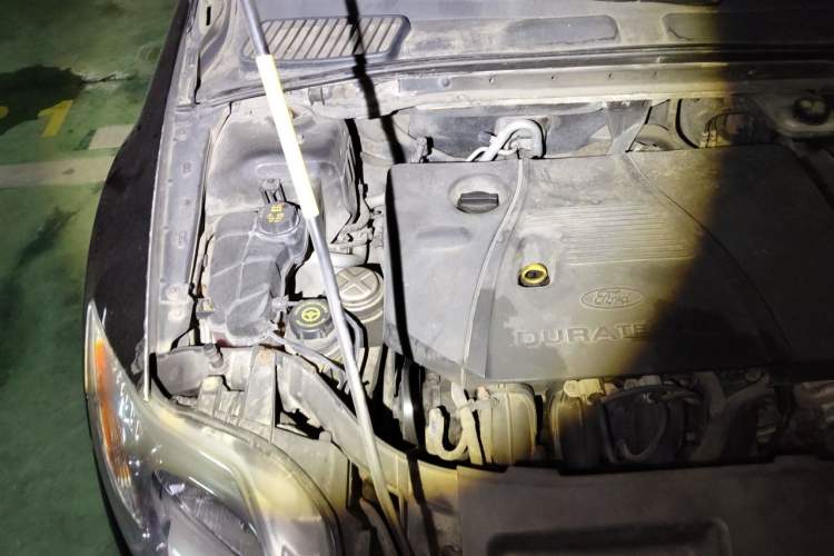 Used Ford Mondeo 2010 2.3L Fashion Edition Engine Bay Right