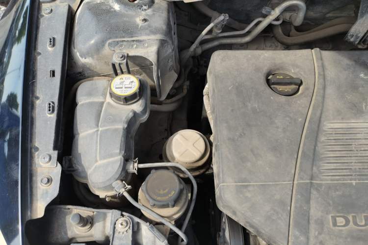 Used Ford Mondeo 2010 2.0L Comfort Version Engine Bay Right