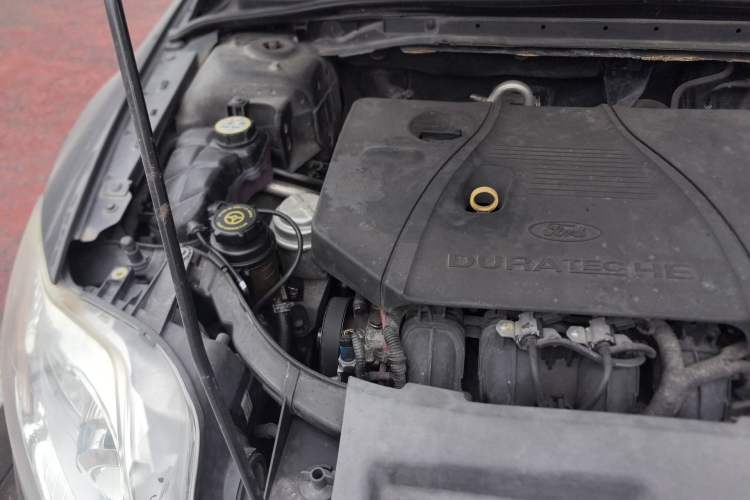 Used Ford Mondeo 2010 2.3L Fashion Edition Engine Bay Right