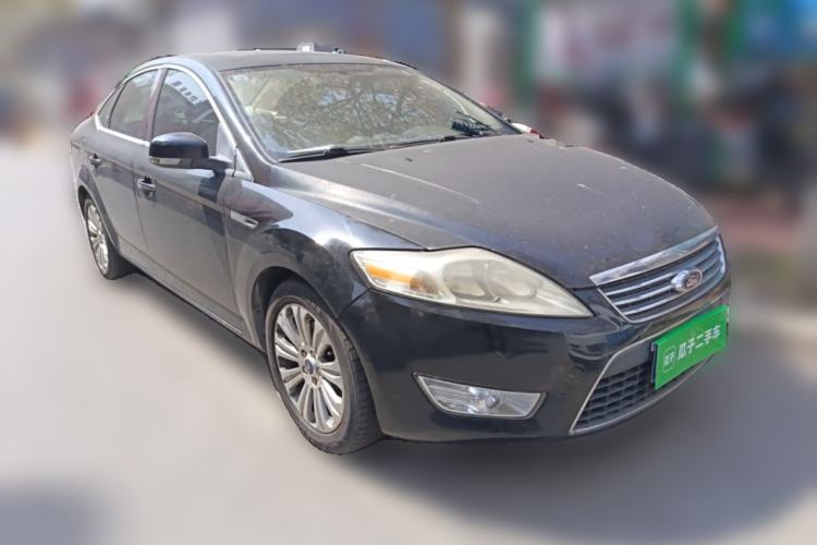 Used Ford Mondeo 2010 2.3L Luxury Version Front Right 45 Deg