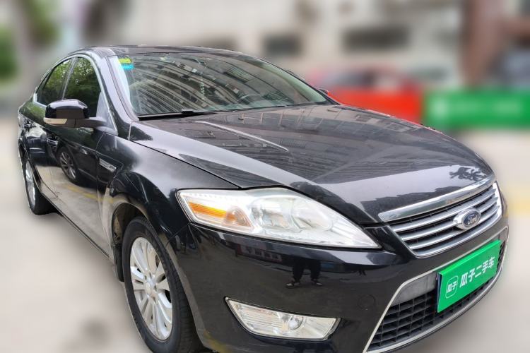 Used Ford Mondeo 2010 2.3L Fashion Edition Front Right 45 Deg