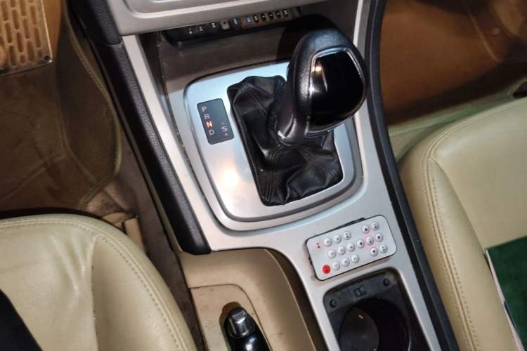 Used Ford Mondeo 2010 2.3L Fashion Edition Gear Lever