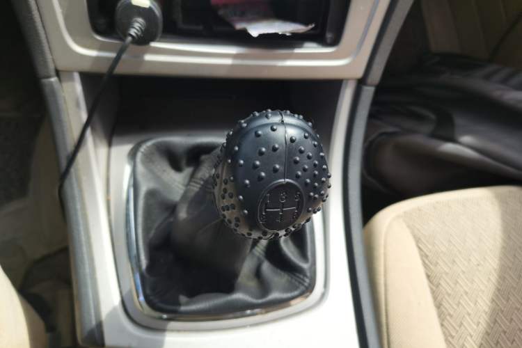 Used Ford Mondeo 2010 2.0L Comfort Version Gear Lever