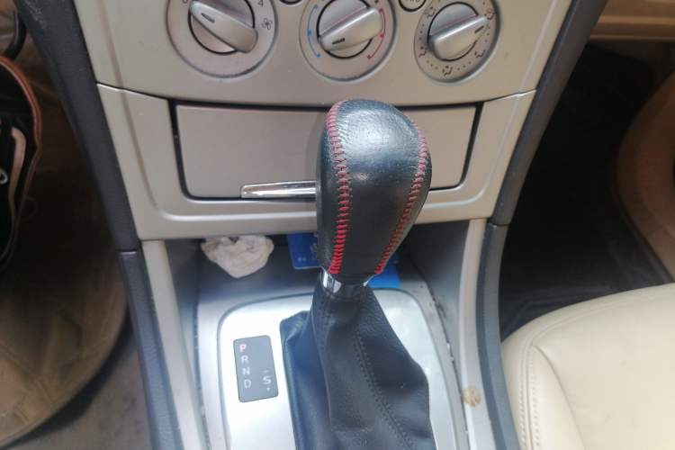 Used Ford Mondeo 2010 2.3L Fashion Edition Gear Lever