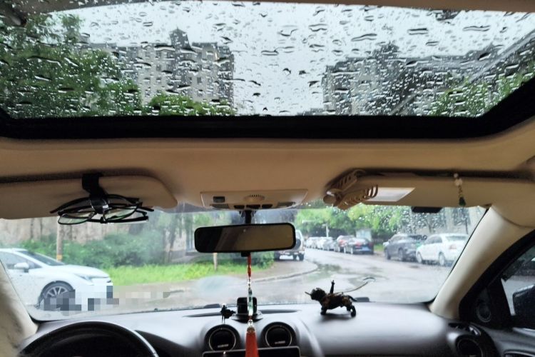 Used Ford Mondeo 2010 2.3L Fashion Edition Headliner