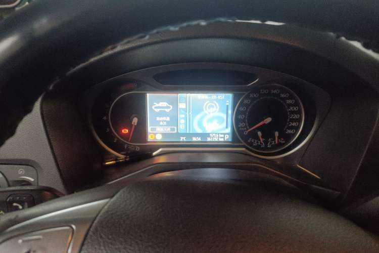 Used Ford Mondeo 2010 2.3L Luxury Version Instrument Cluster