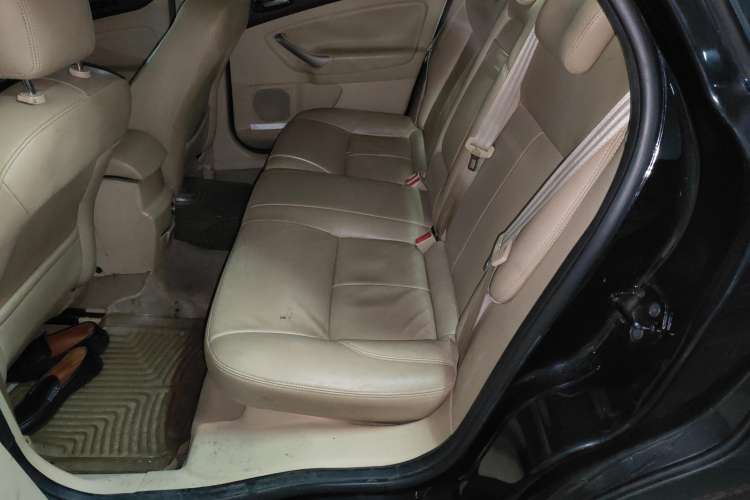 Used Ford Mondeo 2010 2.3L Fashion Edition Left Rear Seat