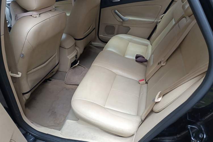 Used Ford Mondeo 2010 2.3L Fashion Edition Left Rear Seat