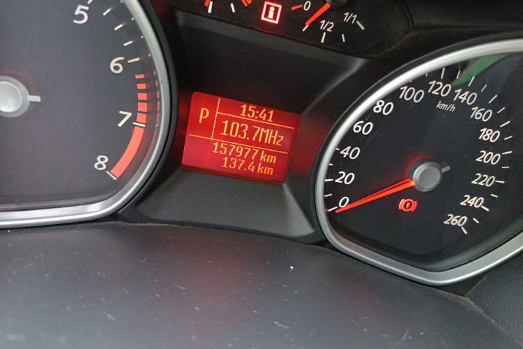 Used Ford Mondeo 2010 2.3L Fashion Edition Odometer Close Up
