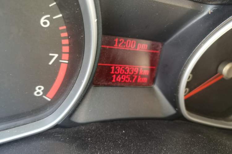 Used Ford Mondeo 2010 2.0L Comfort Version Odometer Close Up