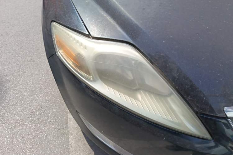 Used Ford Mondeo 2010 2.3L Luxury Version Right Front Headlight