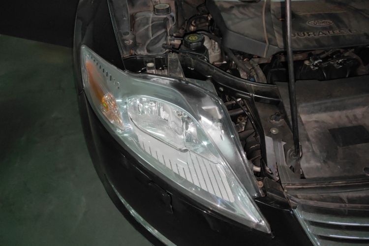 Used Ford Mondeo 2010 2.3L Fashion Edition Right Front Headlight