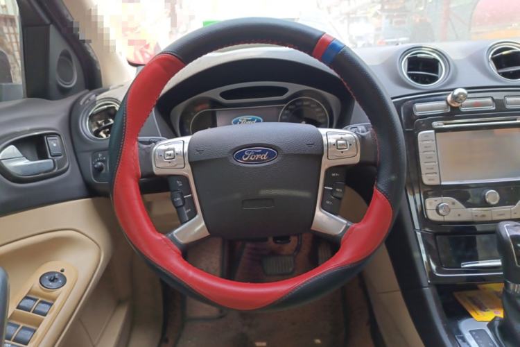 Used Ford Mondeo 2010 2.3L Luxury Version Steering Wheel