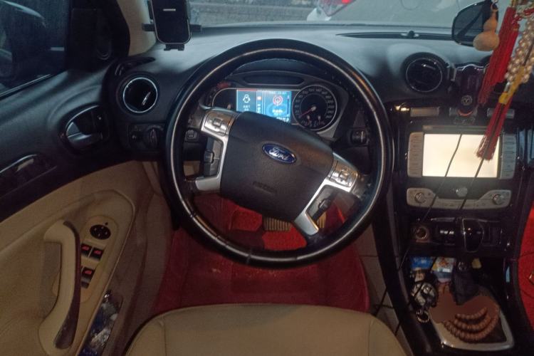 Used Ford Mondeo 2010 2.3L Luxury Version Steering Wheel