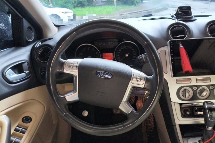 Used Ford Mondeo 2010 2.3L Fashion Edition Steering Wheel