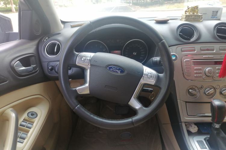 Used Ford Mondeo 2010 2.3L Fashion Edition Steering Wheel