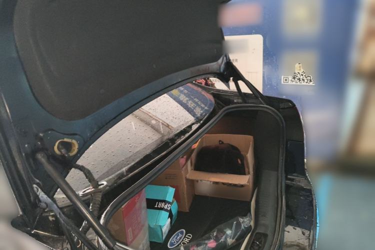 Used Ford Mondeo 2010 2.3L Fashion Edition Trunk
