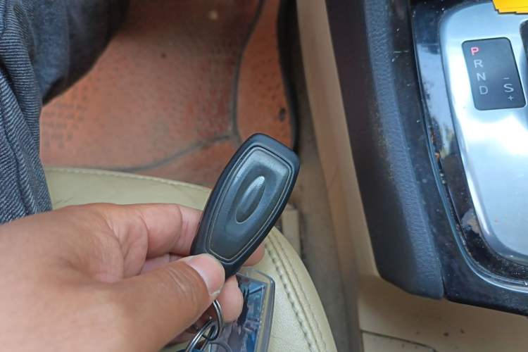 Used Ford Mondeo 2010 2.3L Luxury Version Vehicle Key