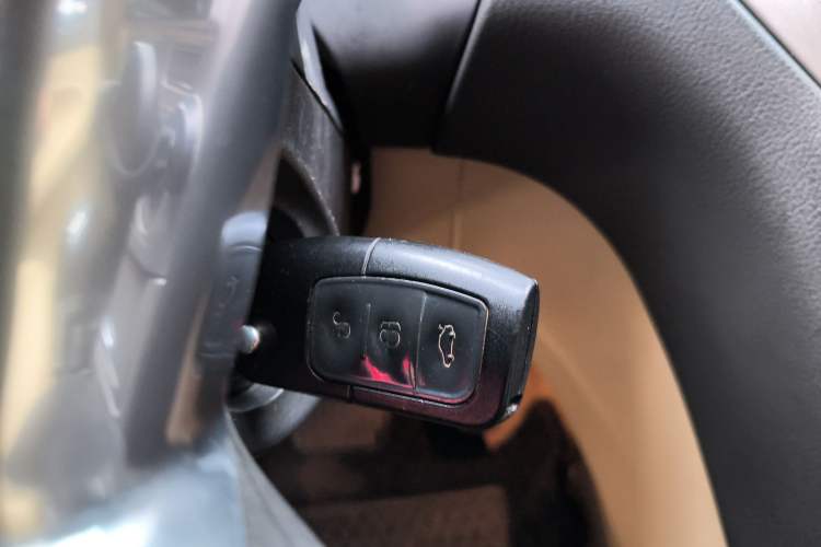Used Ford Mondeo 2010 2.3L Fashion Edition Vehicle Key
